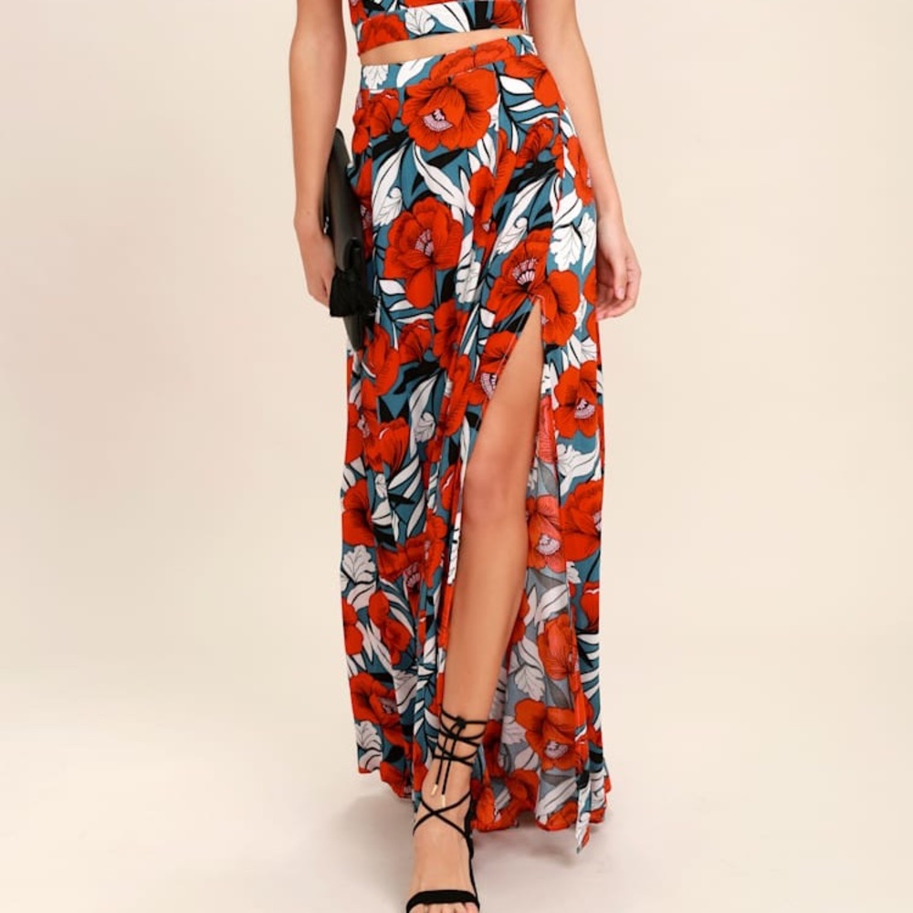 Lulus Double Slit Back To Your Roots Floral Red And Blue Maxi Skirt Woman’s Xs View 3